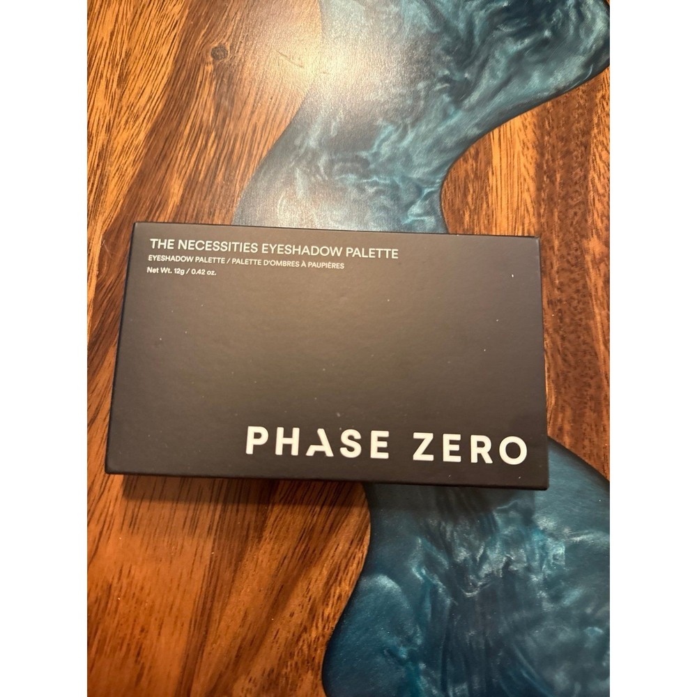 Phase Zero the necessities eyeshadow palette